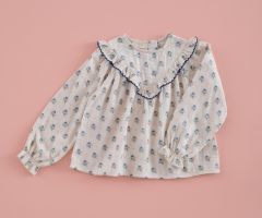 Blusa Ondas Musselina Flor Azul e Rosa Blusa Ondas Musselina Flor Azul e Rosa