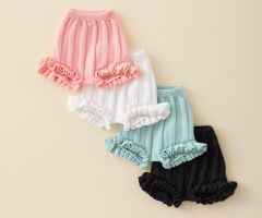 Culotte à Bords Festonnés en Maille Côtelée Culotte à Bords Festonnés en Maille Côtelée