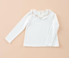 T-Shirt Flor Pequena Bordada T-Shirt Flor Pequena Bordada
