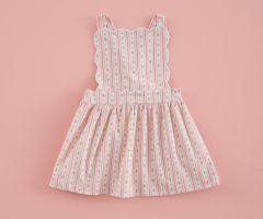 Vestido Jardineira Ondas Micro Bombazina Riscas Coração Vestido Jardineira Ondas Micro Bombazina Riscas Coração